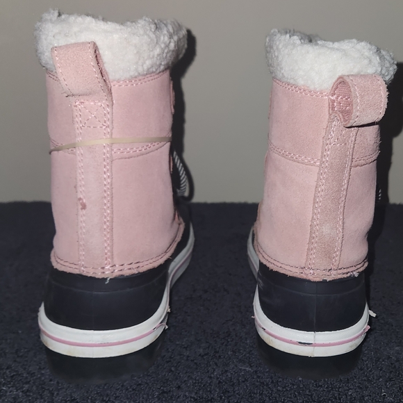 Cat & Jack Pink and Black Girl Winter Waterproof Snow Boots Size 13 Little Girls - Picture 8 of 15